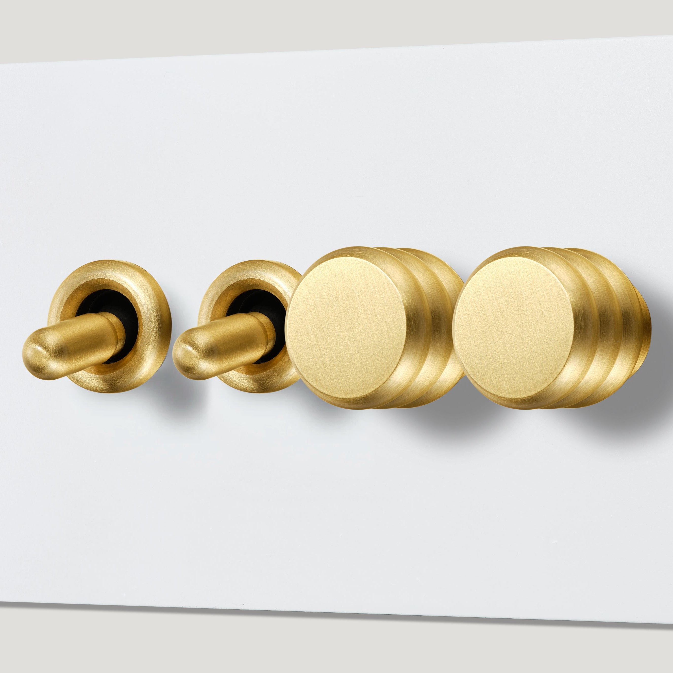 Alva 4-Gang Switch – Plank Hardware