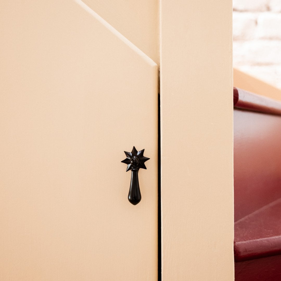 Plank Hardware Cabinetry RUTHIE Drop Pull - Blackened Bronze