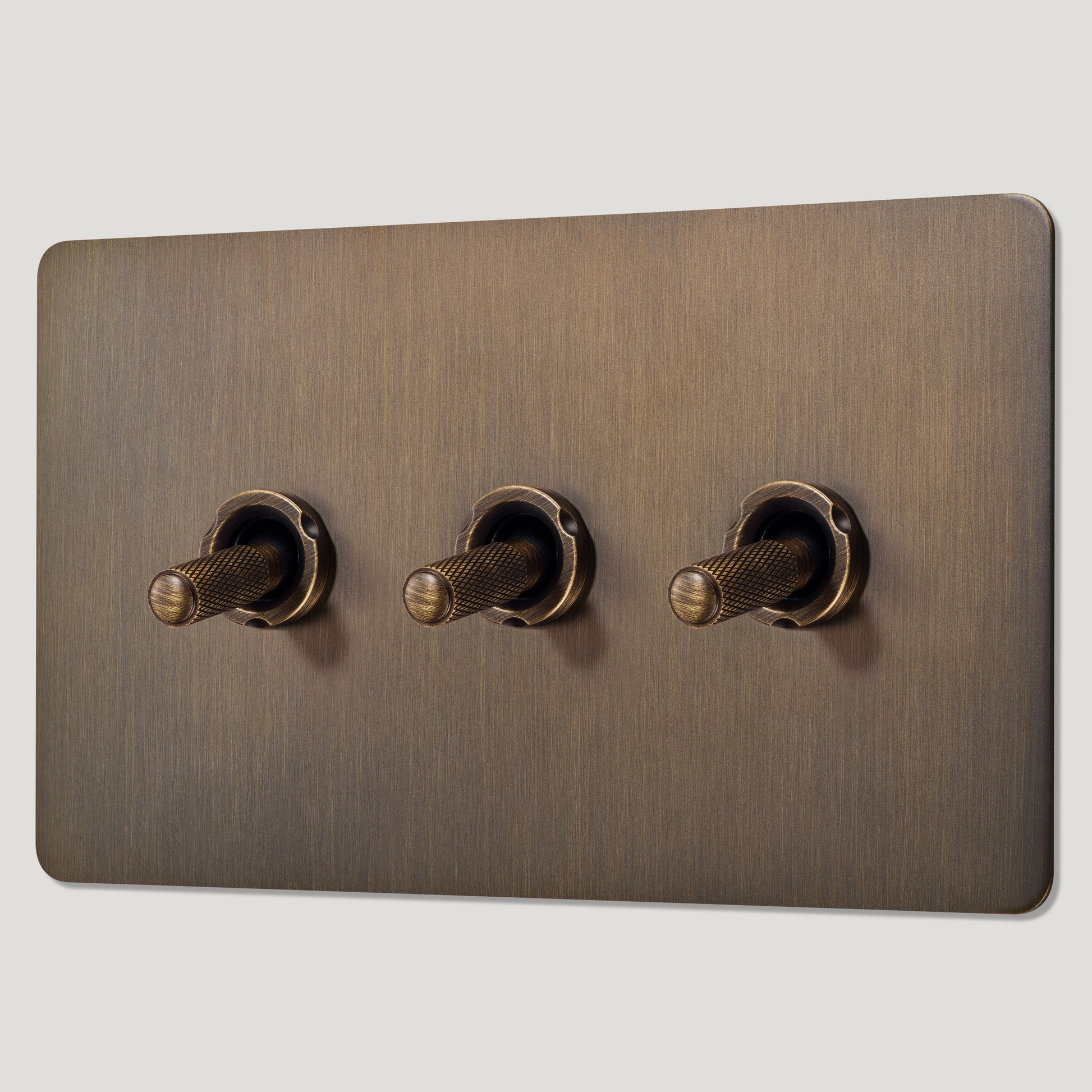 Plank Hardware Electric KEPLER 3G Two Way Knurled Toggle Switch - Antique Brass