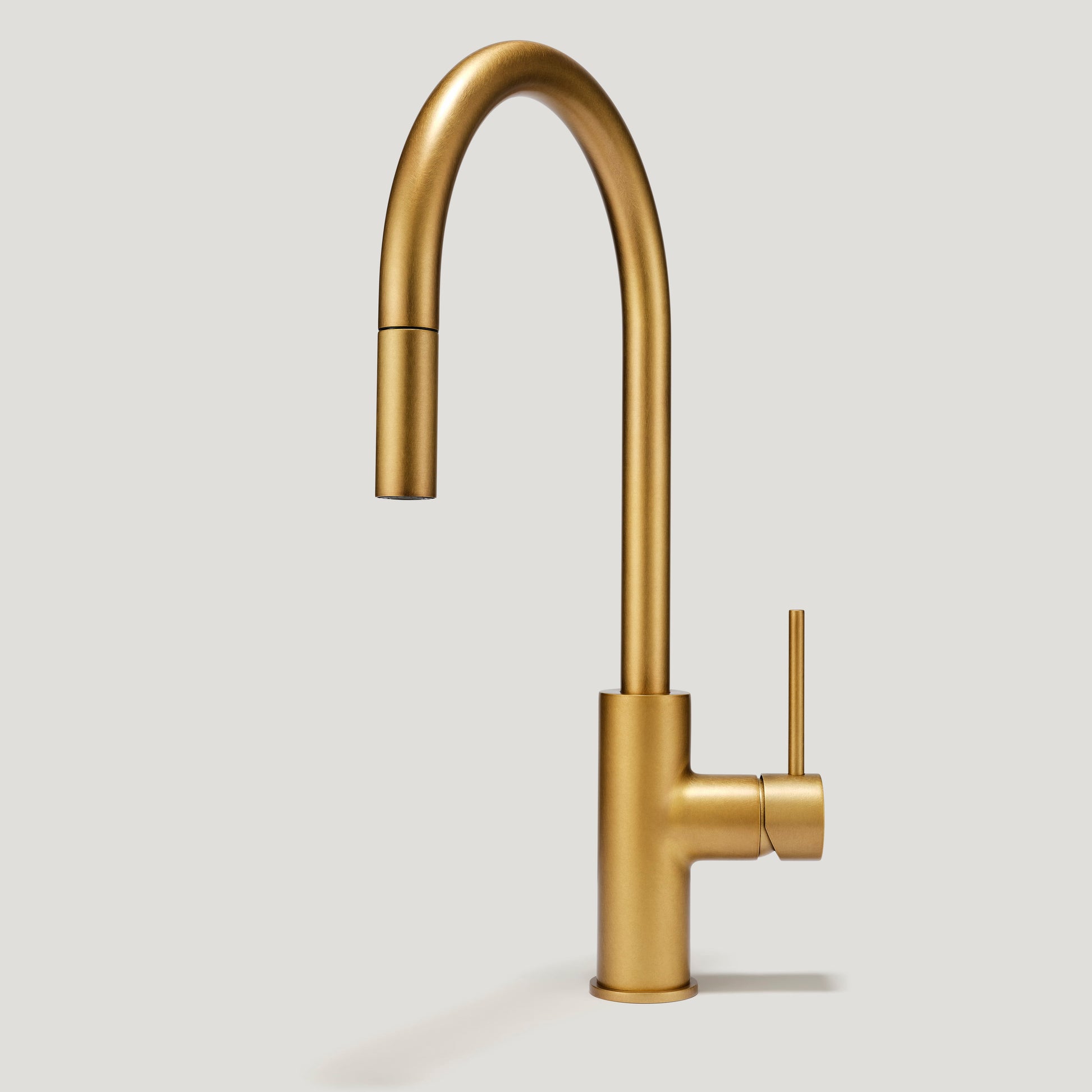 Plank Hardware Taps MORGAN Pull Out Tap - Heirloom Brass